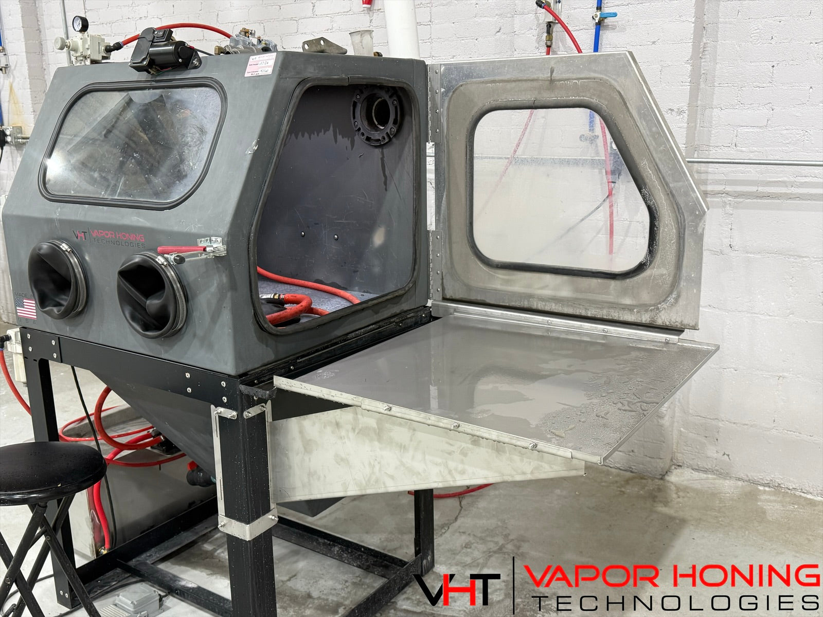 Side Tray Add-On For 800 Series Machines - Vapor Honing Technologies